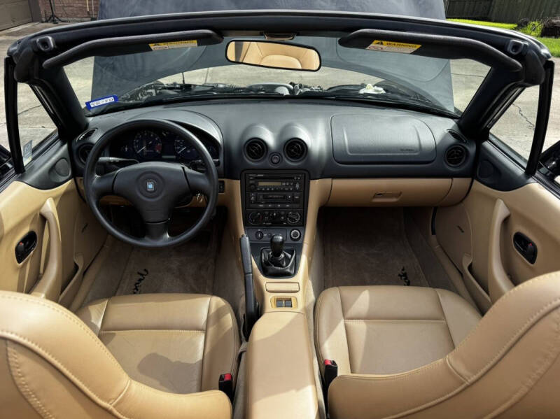 2000 Mazda MX-5 Miata LS