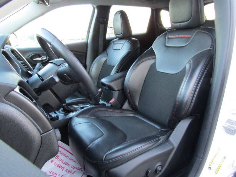 2019 Jeep Cherokee Trailhawk