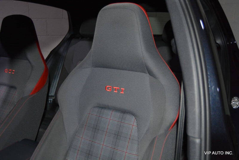 2023 Volkswagen Golf GTI S