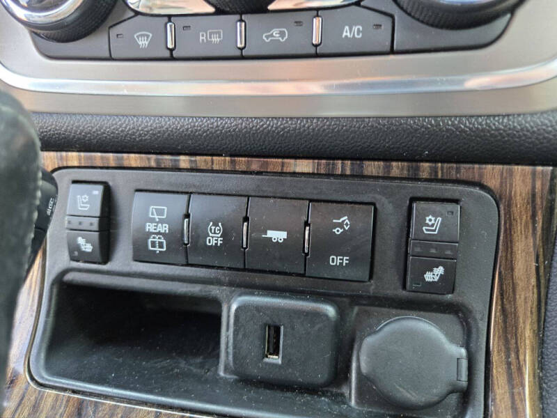 2016 GMC Acadia Denali