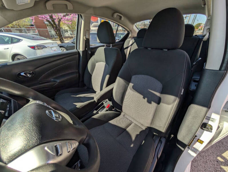 2018 Nissan Versa