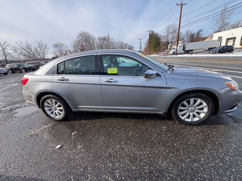 2014 Chrysler 200 Limited