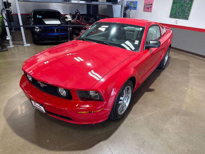 2005 Ford Mustang GT Premium