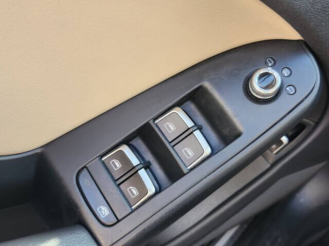 2015 Audi A4 2.0T quattro Premium