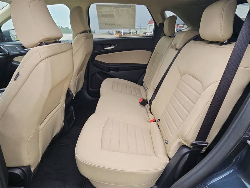 2024 Ford Edge SE