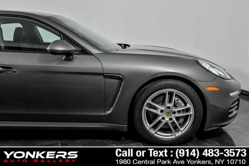 2016 Porsche Panamera