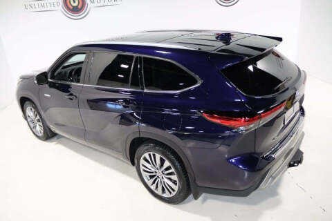 2021 Toyota Highlander Hybrid Platinum