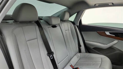 2024 Audi A4 quattro Premium Plus 40 TFSI