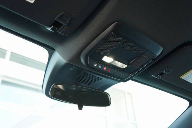 2025 Chevrolet Equinox EV LT 2