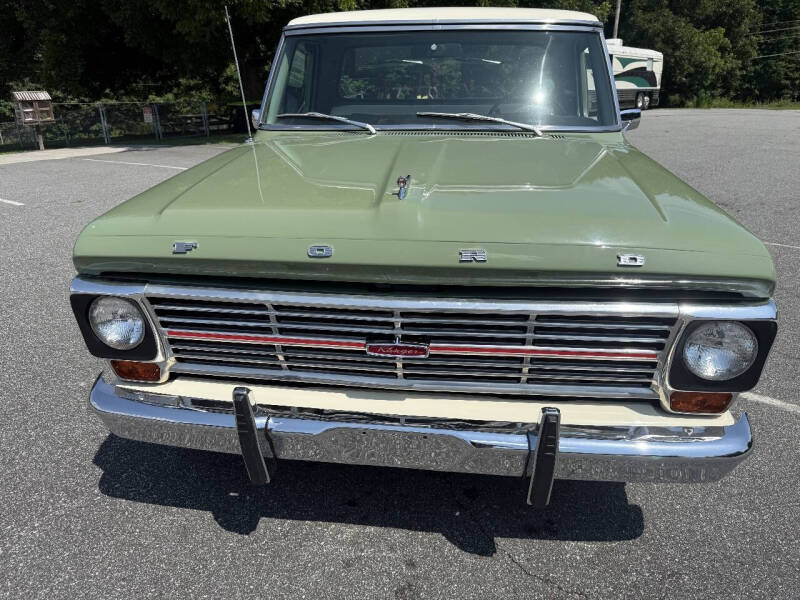 1969 Ford F-100