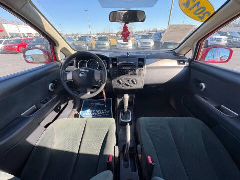 2012 Nissan Versa 1.8 S