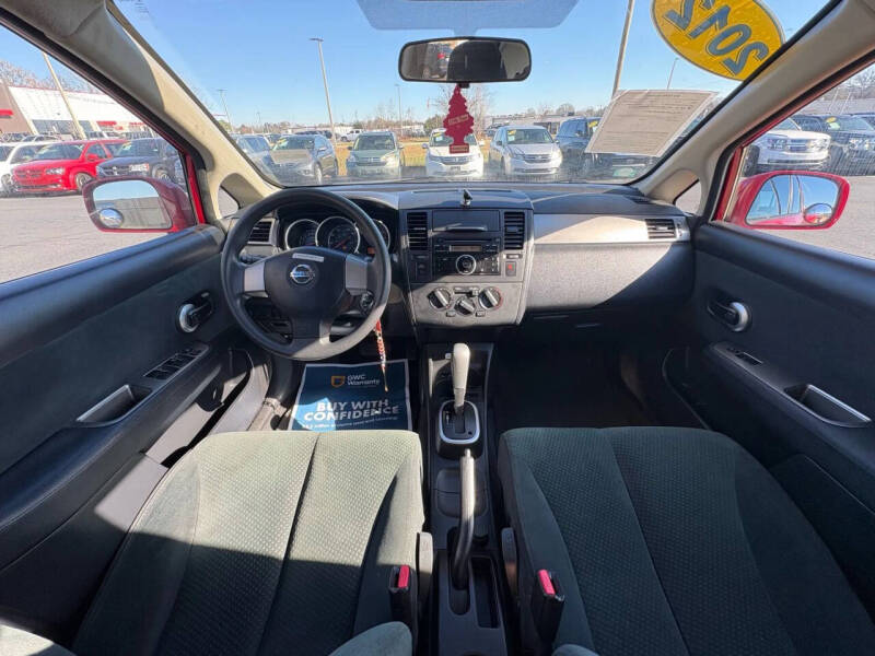 2012 Nissan Versa 1.8 S