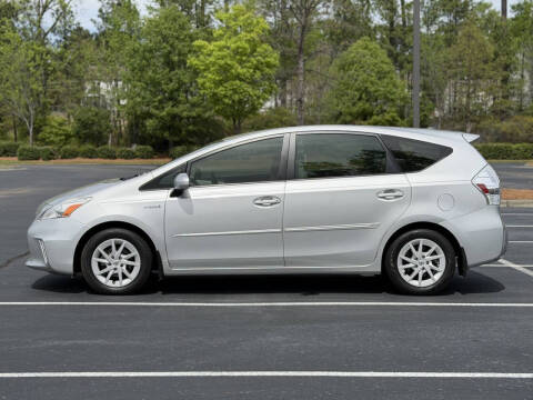 2013 Toyota Prius v Five