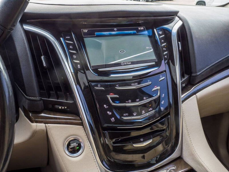 2018 Cadillac Escalade Luxury