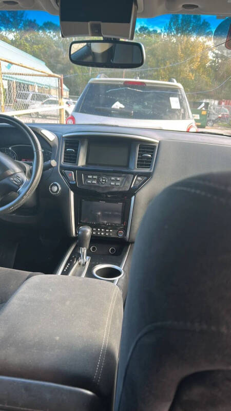 2016 Nissan Pathfinder