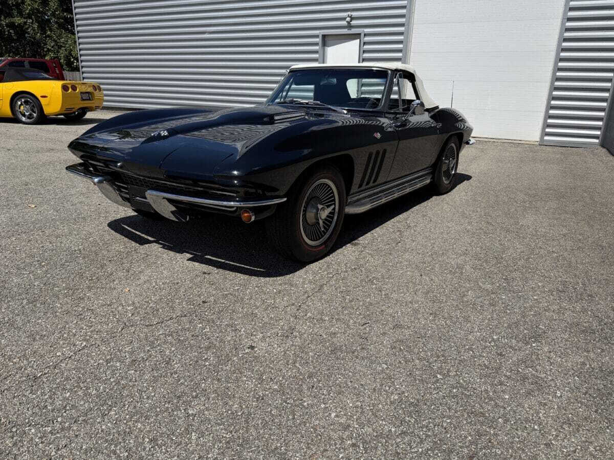 1966 Chevrolet Corvette 191