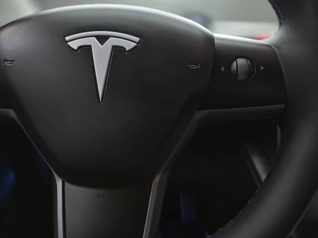 2025 Tesla Model Y Long Range