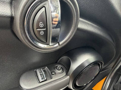 2016 MINI Hardtop 2 Door Cooper