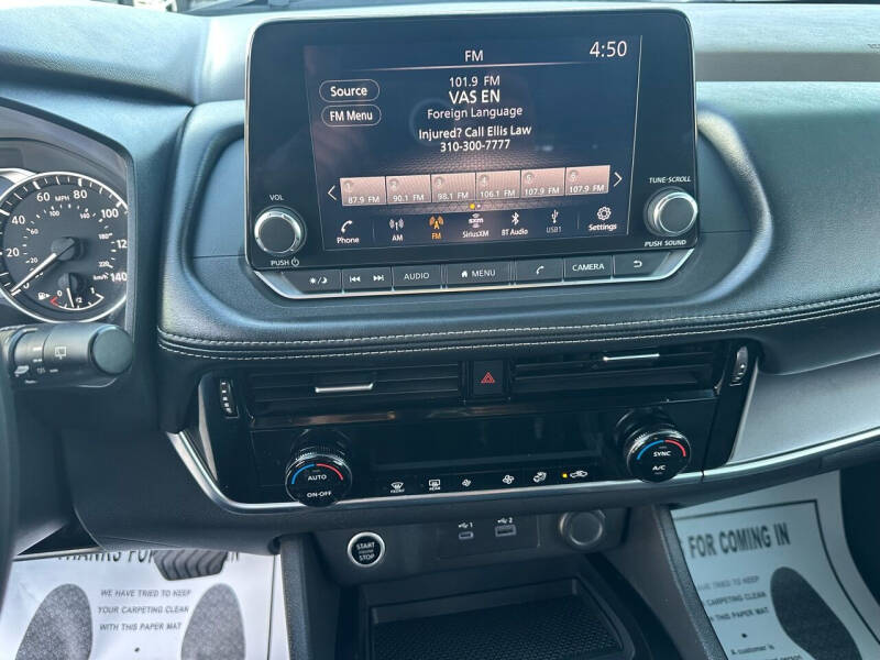 2022 Nissan Rogue SV