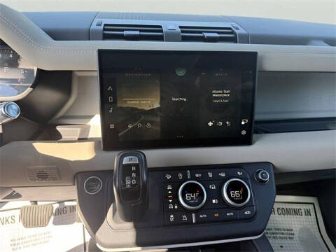 2022 Land Rover Defender 110 X-Dynamic SE