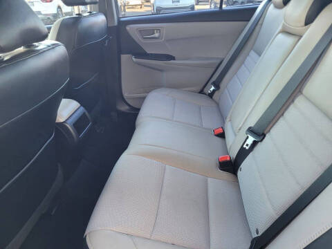 2017 Toyota Camry SE