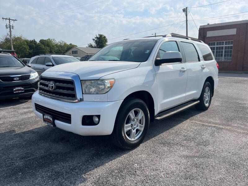 2016 Toyota Sequoia SR5