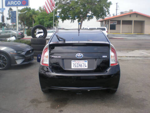 2014 Toyota Prius Two