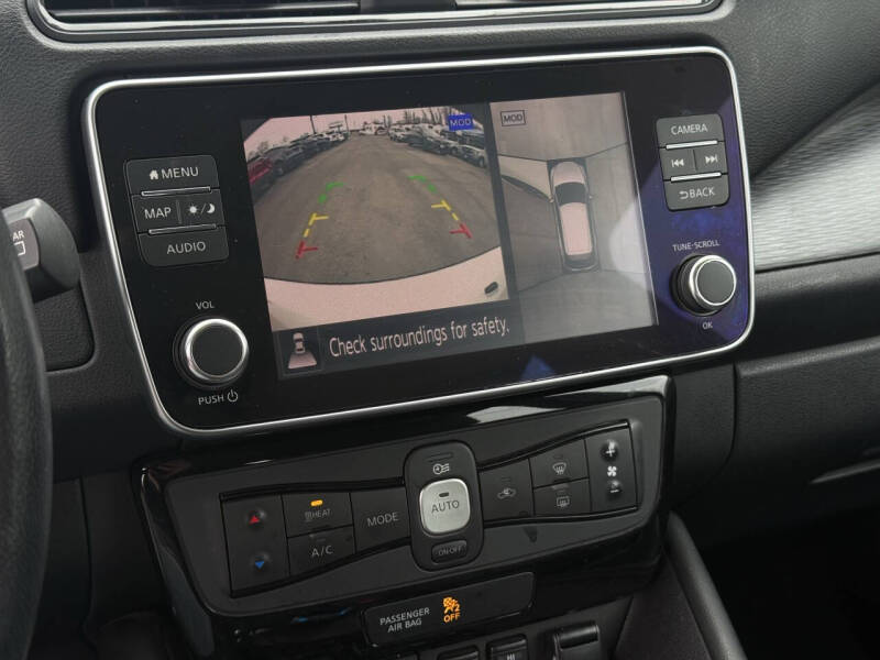 2022 Nissan LEAF SL PLUS