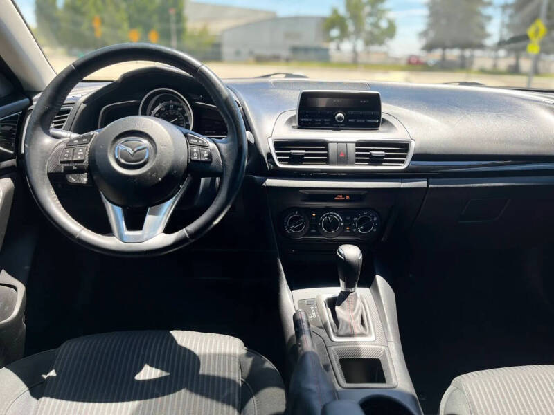 2014 Mazda MAZDA3 i Touring