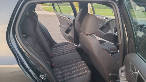 2011 Volkswagen GTI Base PZEV