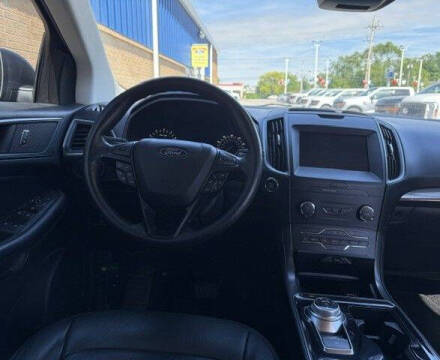 2020 Ford Edge SE