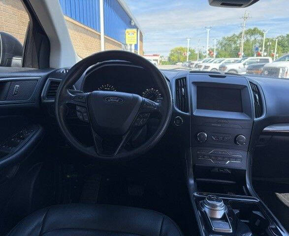 2020 Ford Edge SE