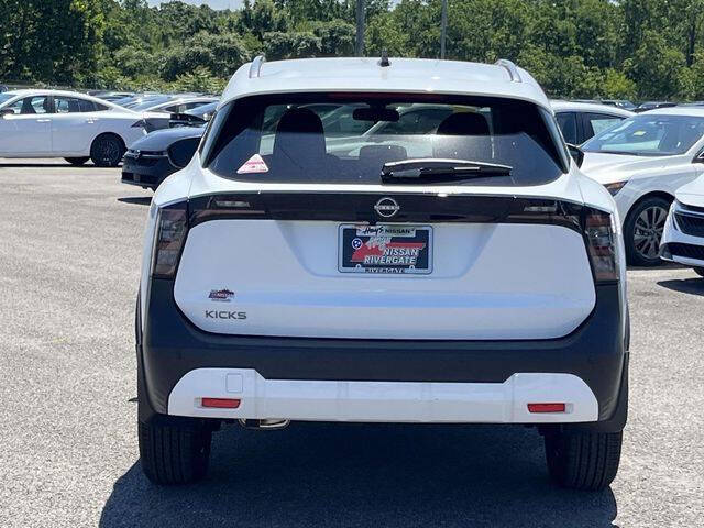 2026 Nissan Kicks SV
