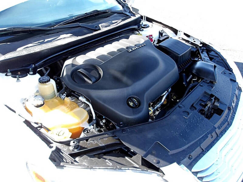 2011 Chrysler 200 Touring