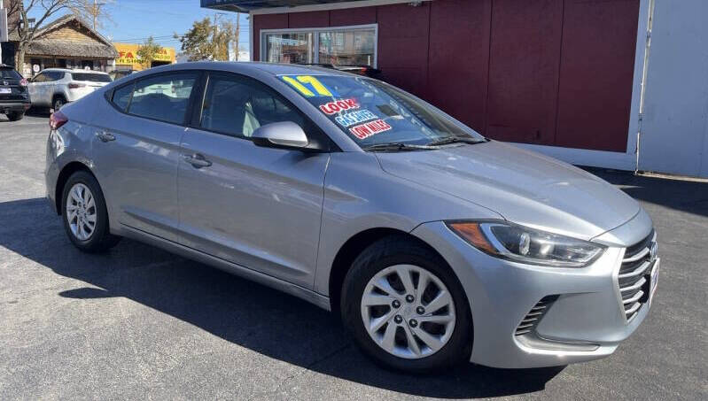 2017 Hyundai Elantra SE