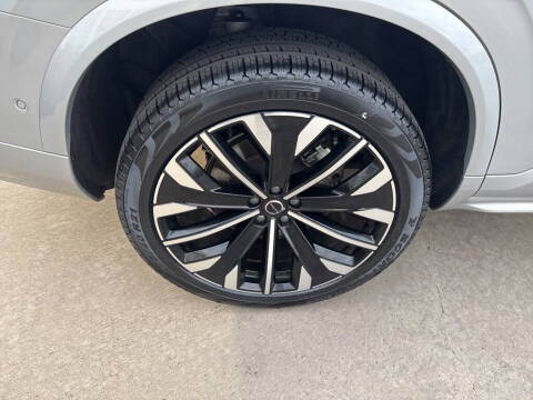 2025 Volvo XC90 B6 Plus Bright Theme 7P