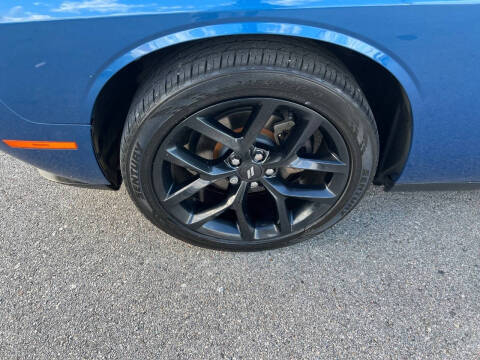 2021 Dodge Challenger SXT