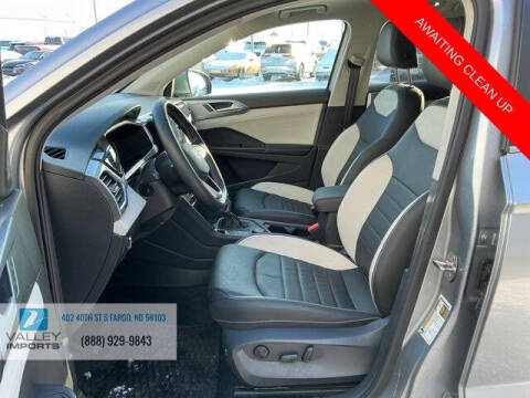 2025 Volkswagen Taos SEL 4Motion