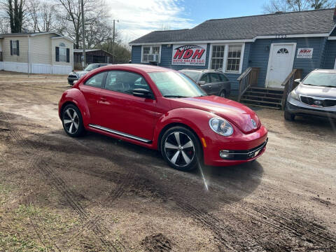 2012 Volkswagen Beetle for sale at HDH Auto Sales LLC in Greer SC