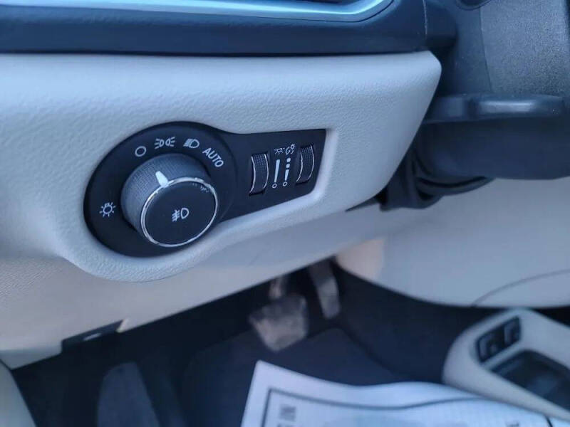 2017 Chrysler Pacifica Touring-L Plus