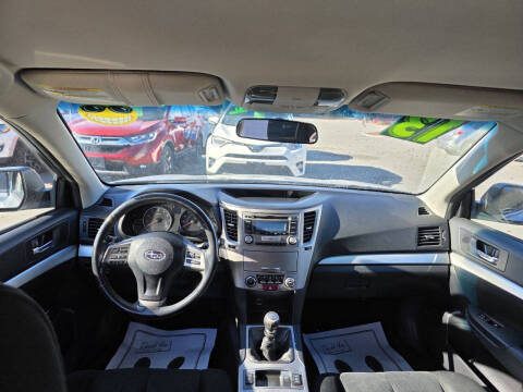 2013 Subaru Outback 2.5i Premium