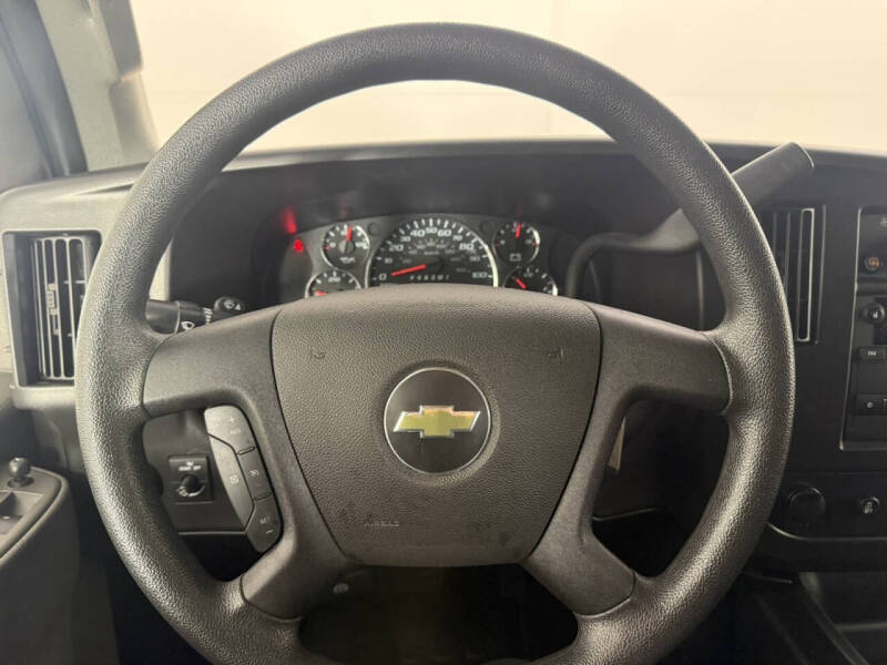 2024 Chevrolet Express 2500