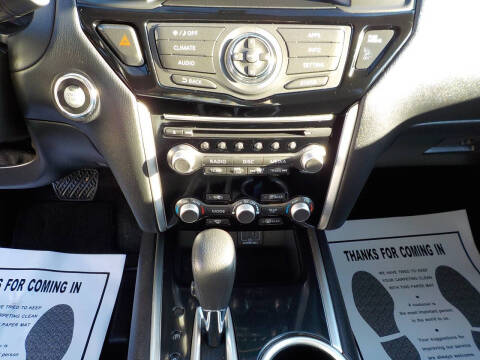 2020 Nissan Pathfinder S