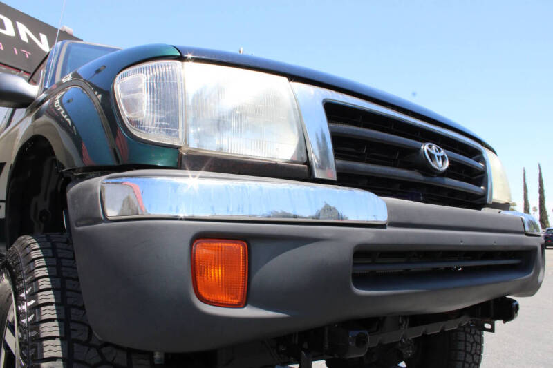 2000 Toyota Tacoma