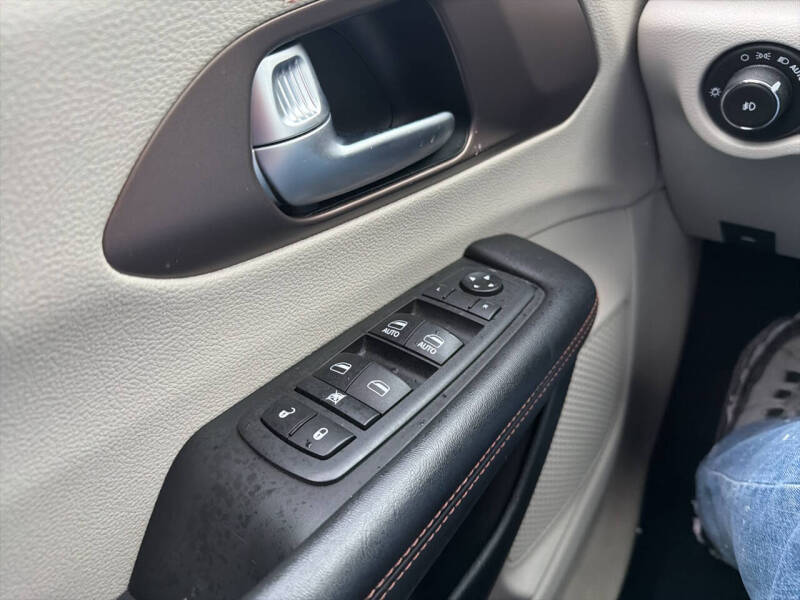 2018 Chrysler Pacifica Touring L