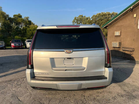 2018 Cadillac Escalade Luxury