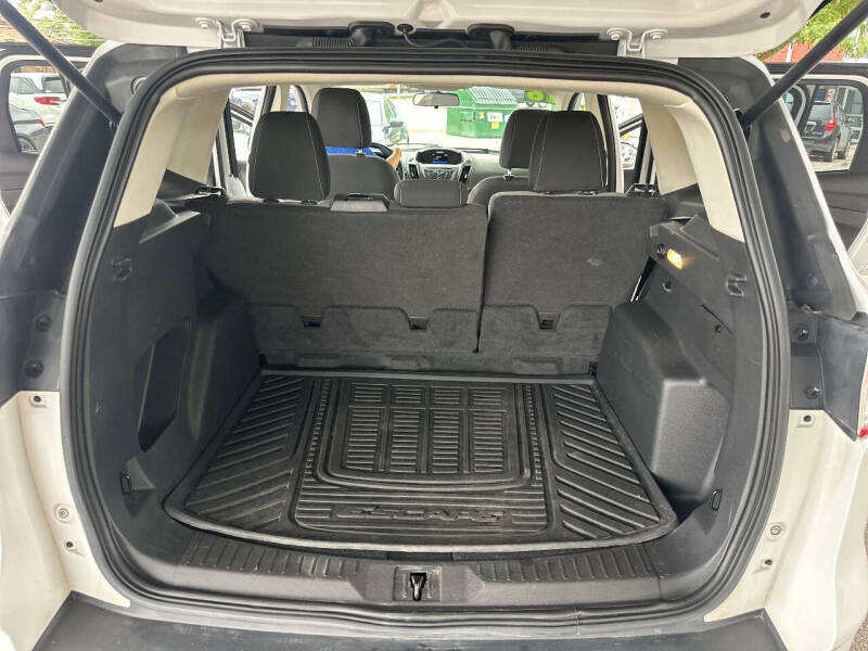 2016 Ford Escape SE