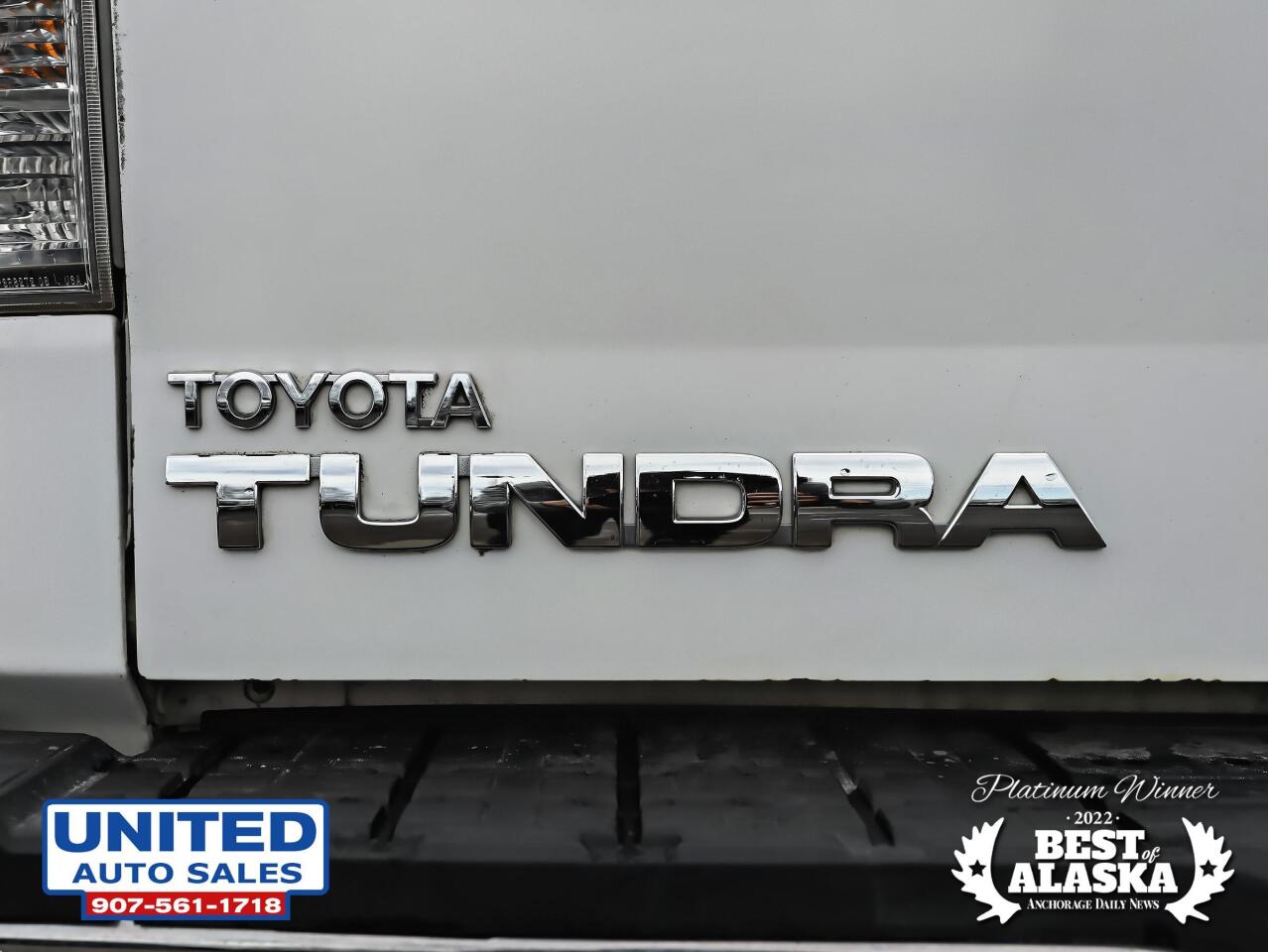 2013 Toyota Tundra Grade 4x4 4dr Double Cab Pickup SB (4.6L V8) 30