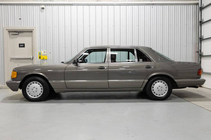 1988 Mercedes-Benz 560-Class 560 SEL