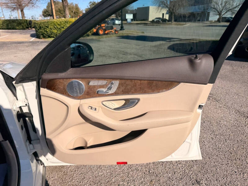 2016 Mercedes-Benz C-Class C 300